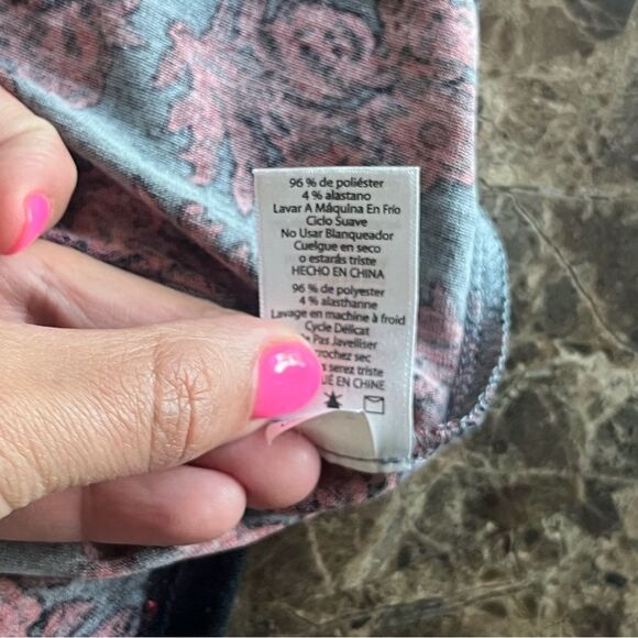 LulaRoe Womens Small 3/4 Sleeve Raglan Baseball Floral Tee - Picture 4 of 7